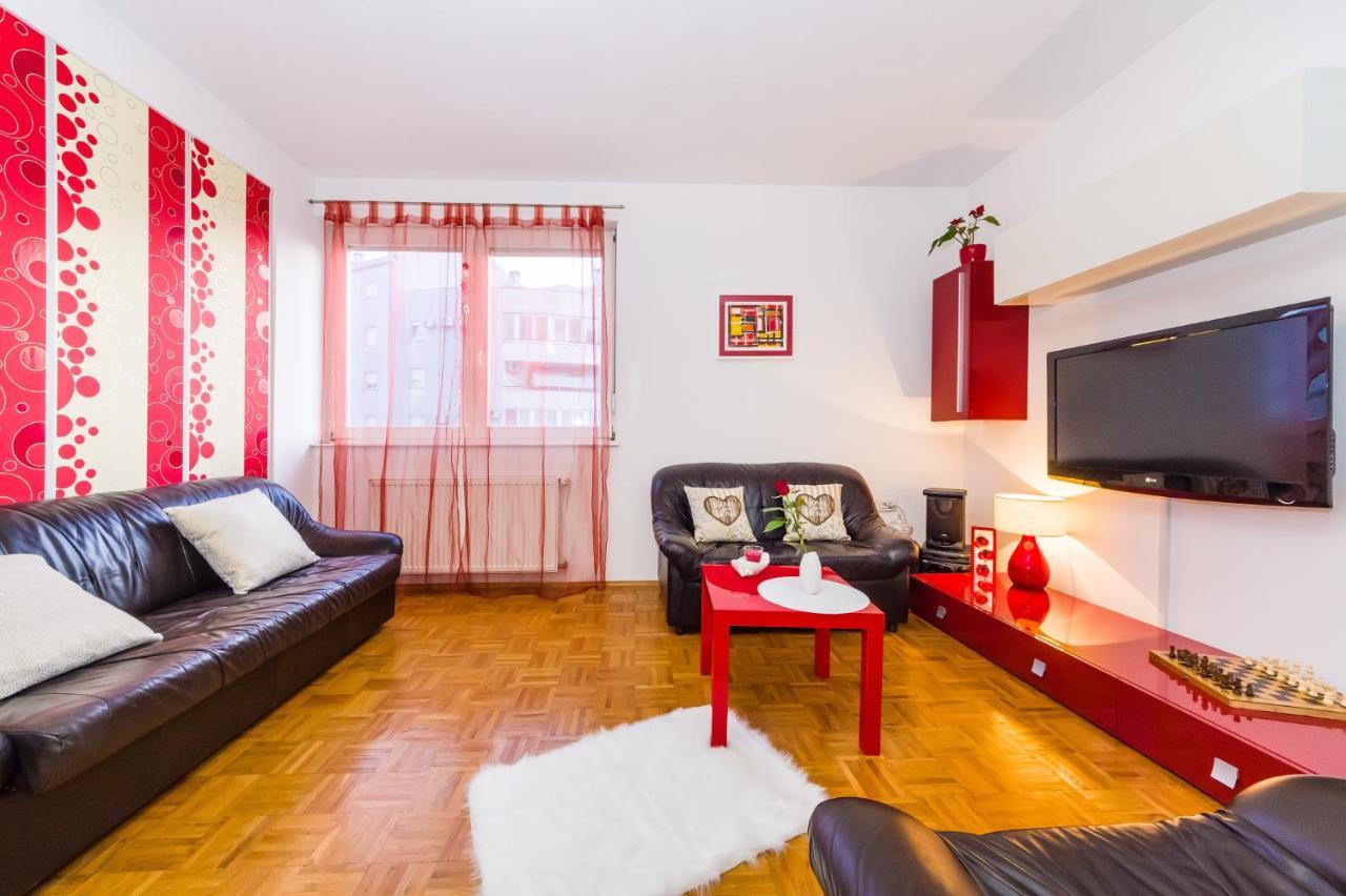 Apartament Petra *
